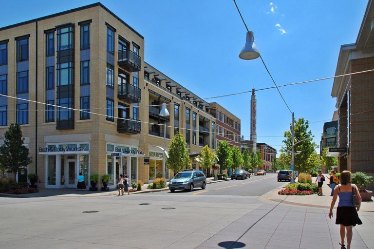 Lakewood Bus Stop Lakewood Bus Stop